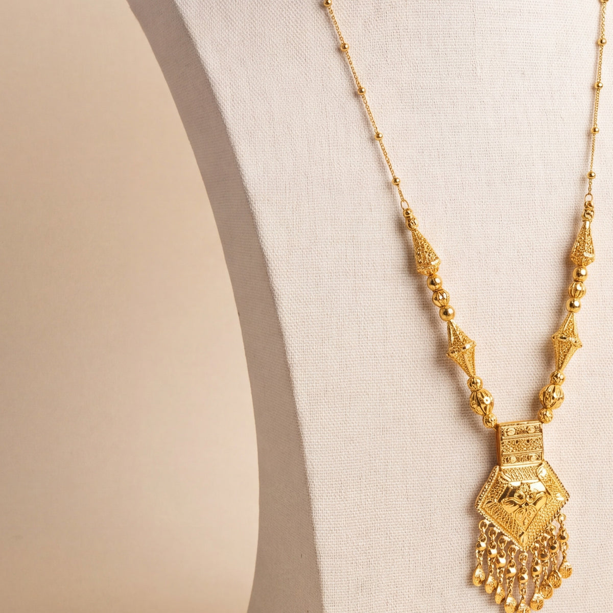 Traditional Mala Necklace 56 design detail