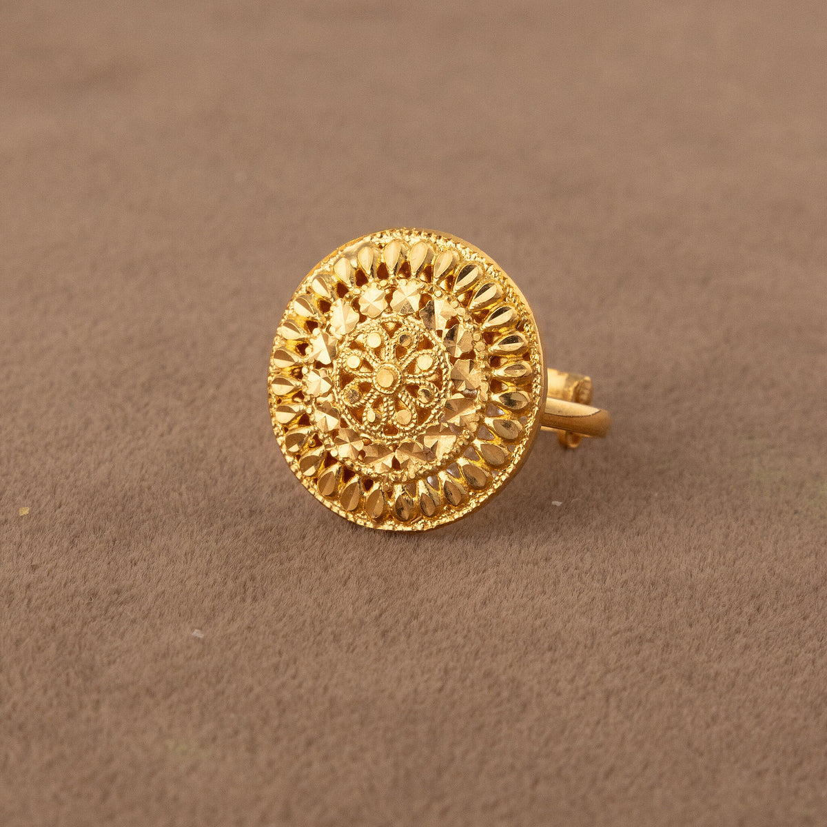 Traditional Ring (D174) - 925 Silver & 24K Gold Plated - Falaq Jewellery Oman