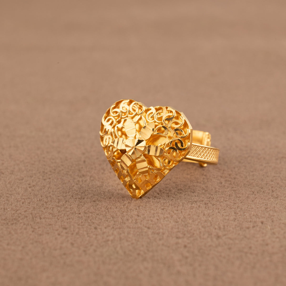 Traditional Ring (D181) - 925 Silver & 24K Gold Plated - Falaq Jewellery Oman