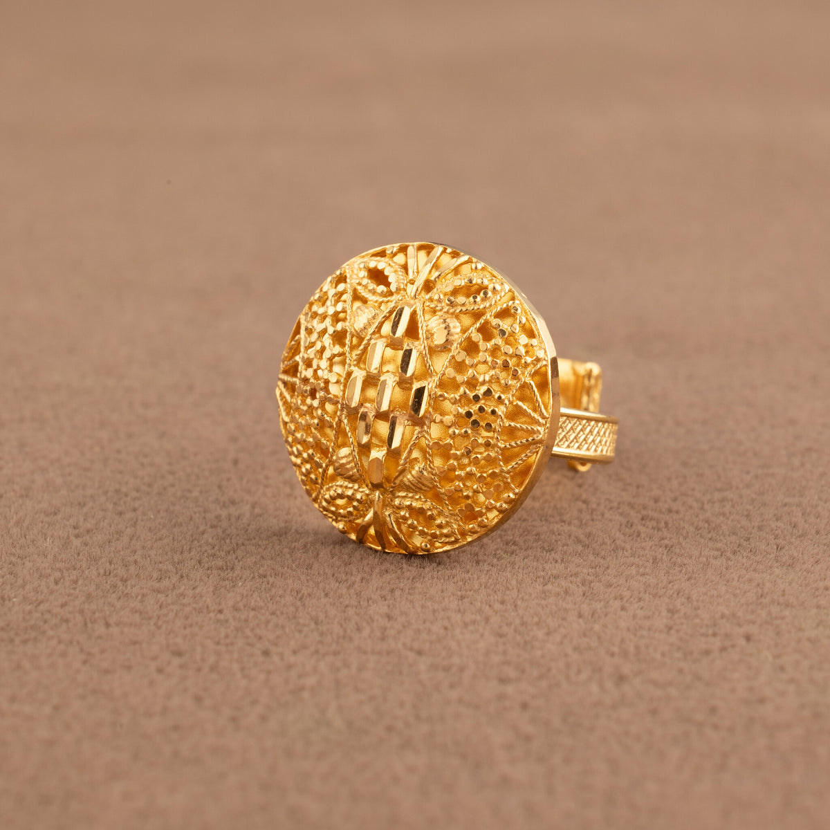 Traditional Ring (D195) - 925 Silver & 24K Gold Plated - Falaq Jewellery Oman