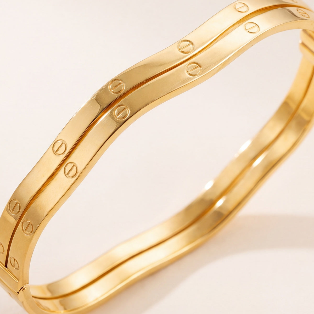 Gold Plated Cuff Bracelet (D1) design detail