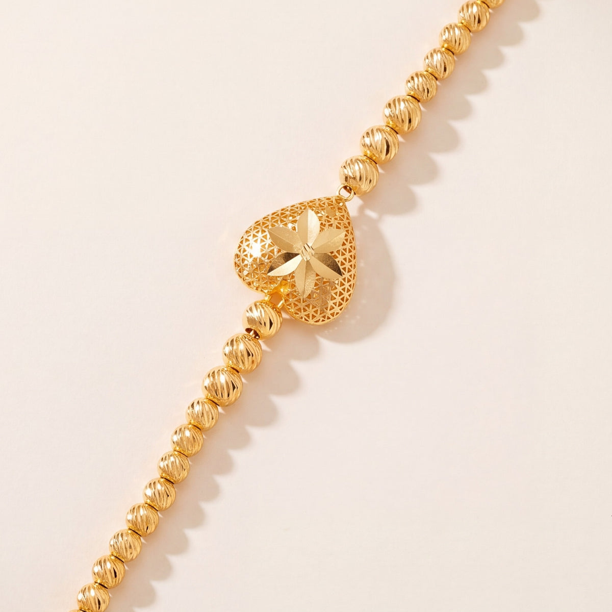 Heart Bracelet with Beads (D1) design detail