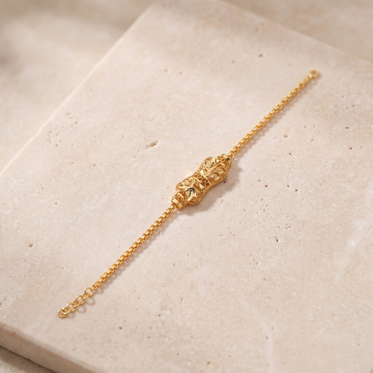Kid's Bracelet (D3) on travertine