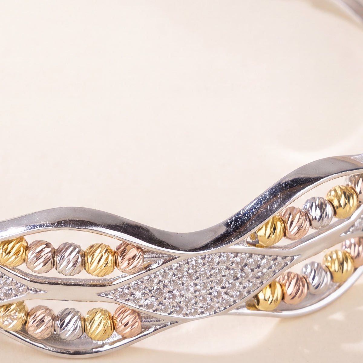 Multi Color Cuff Bracelet (D16) design detail