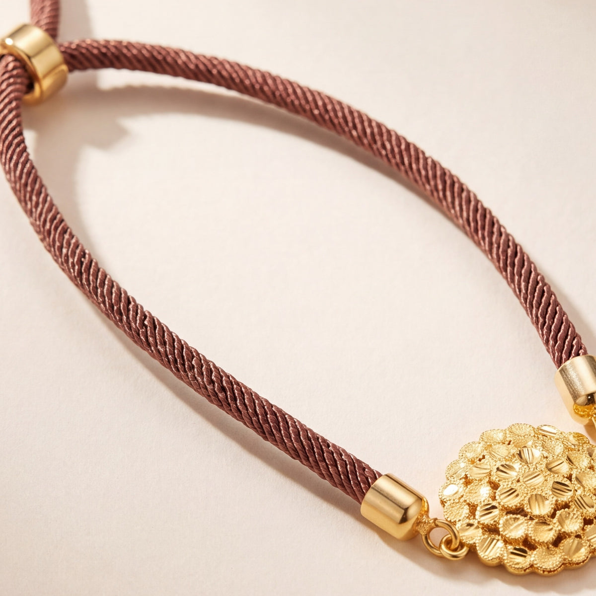 Round Grape Thread Bracelet design detail