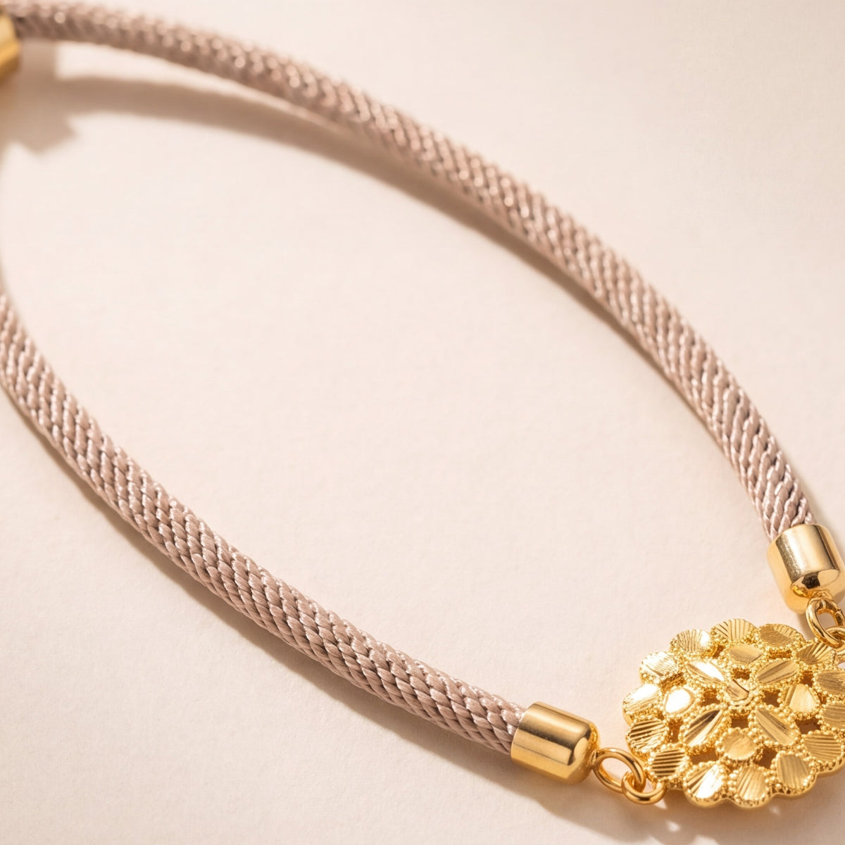 Round Thread Bracelet design detail