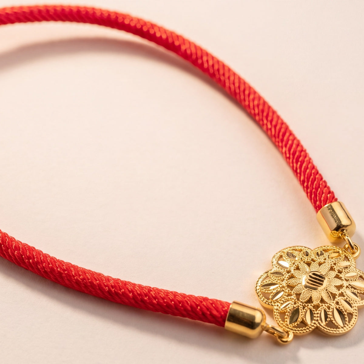Round Thread Bracelet design detail