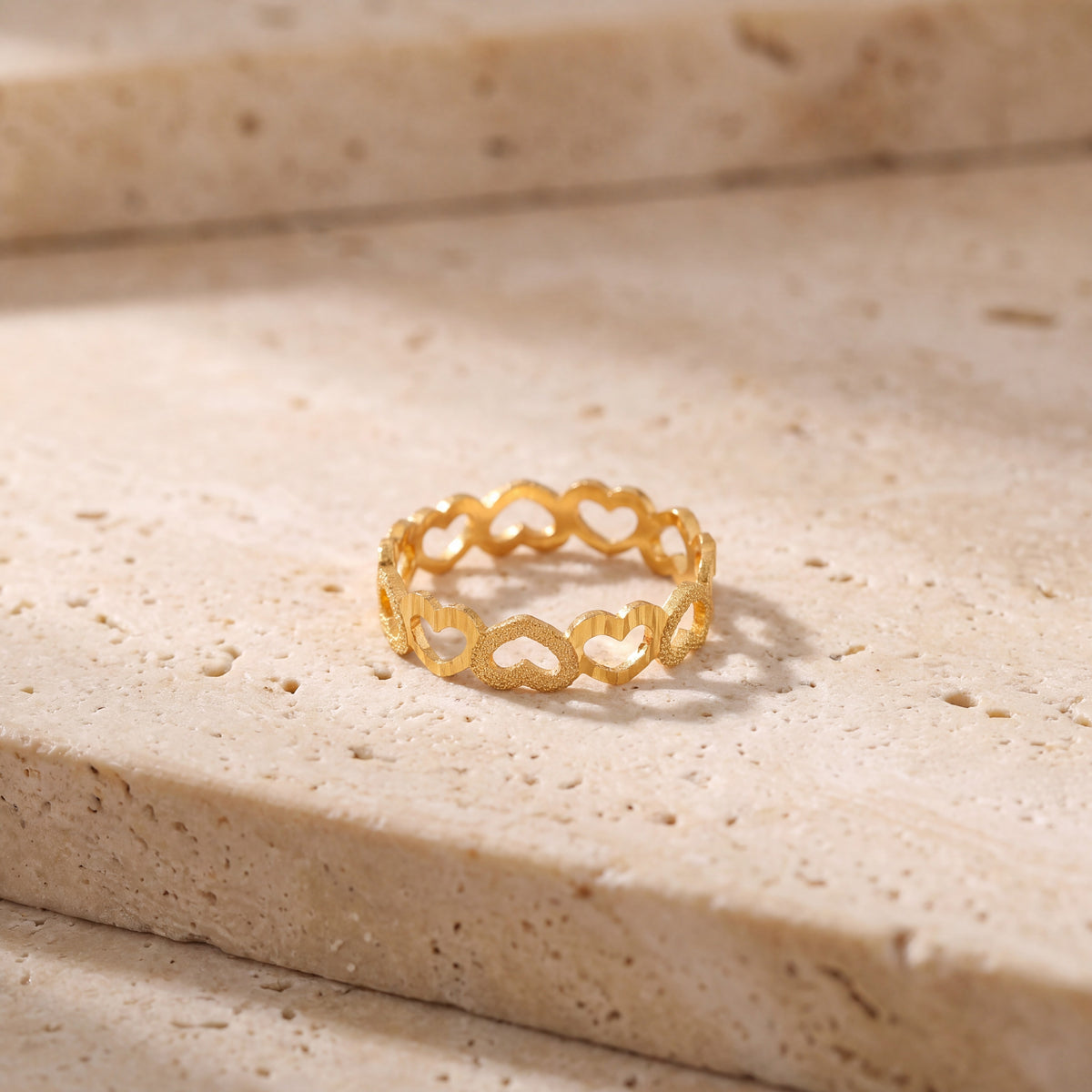 RP Band/Dabla (D53) on travertine