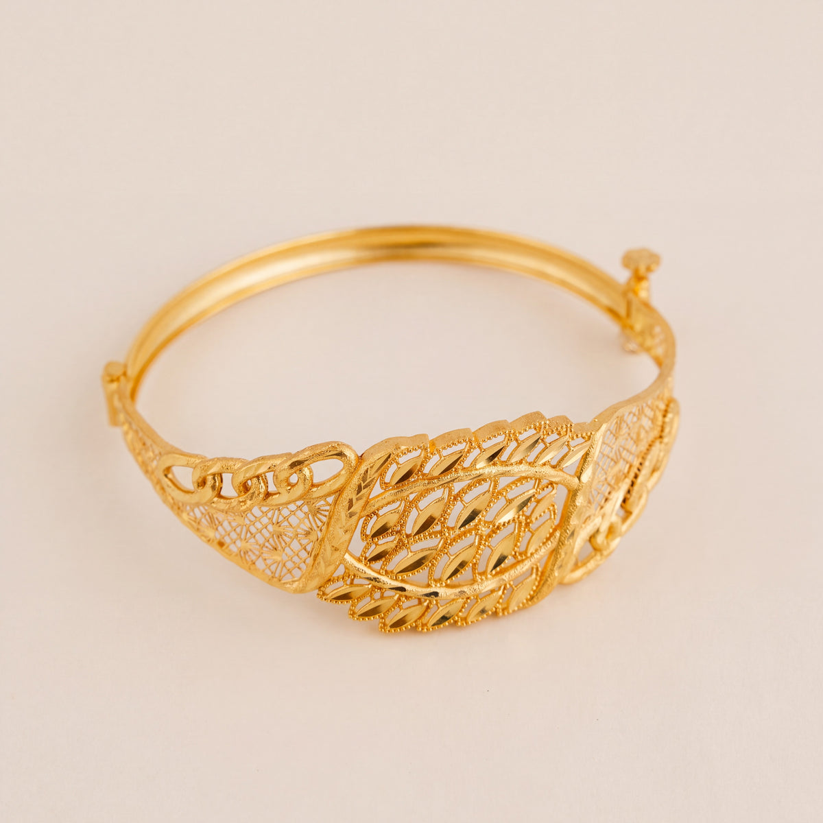 RP Cuff Bracelet With Lock (D1), 925 silver 24K gold plated
