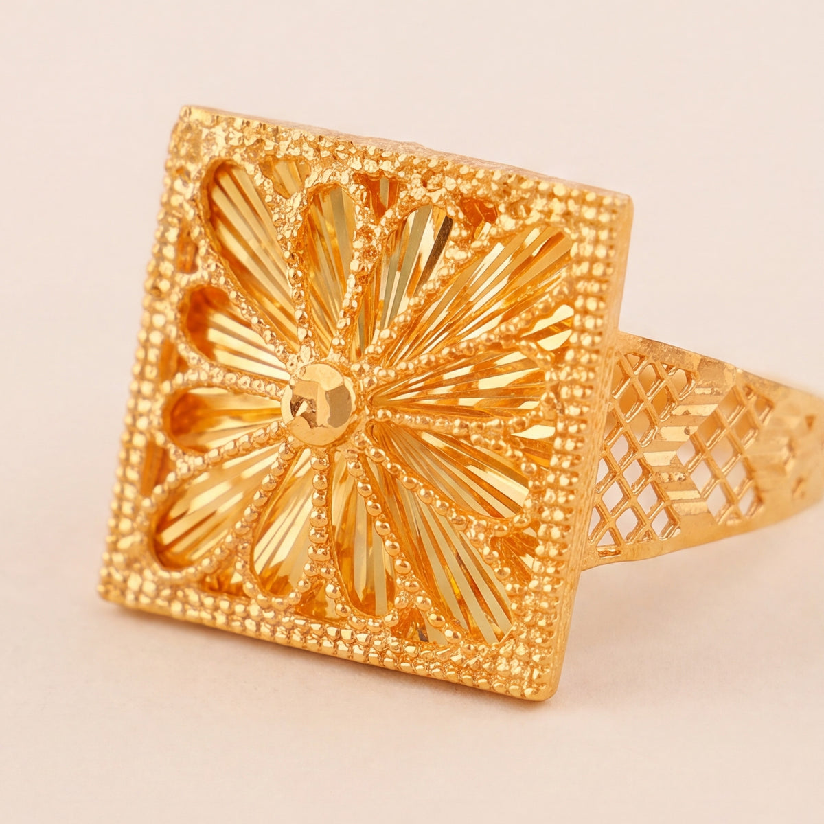 RP Diamond Cut Frame Ring (D1) design detail