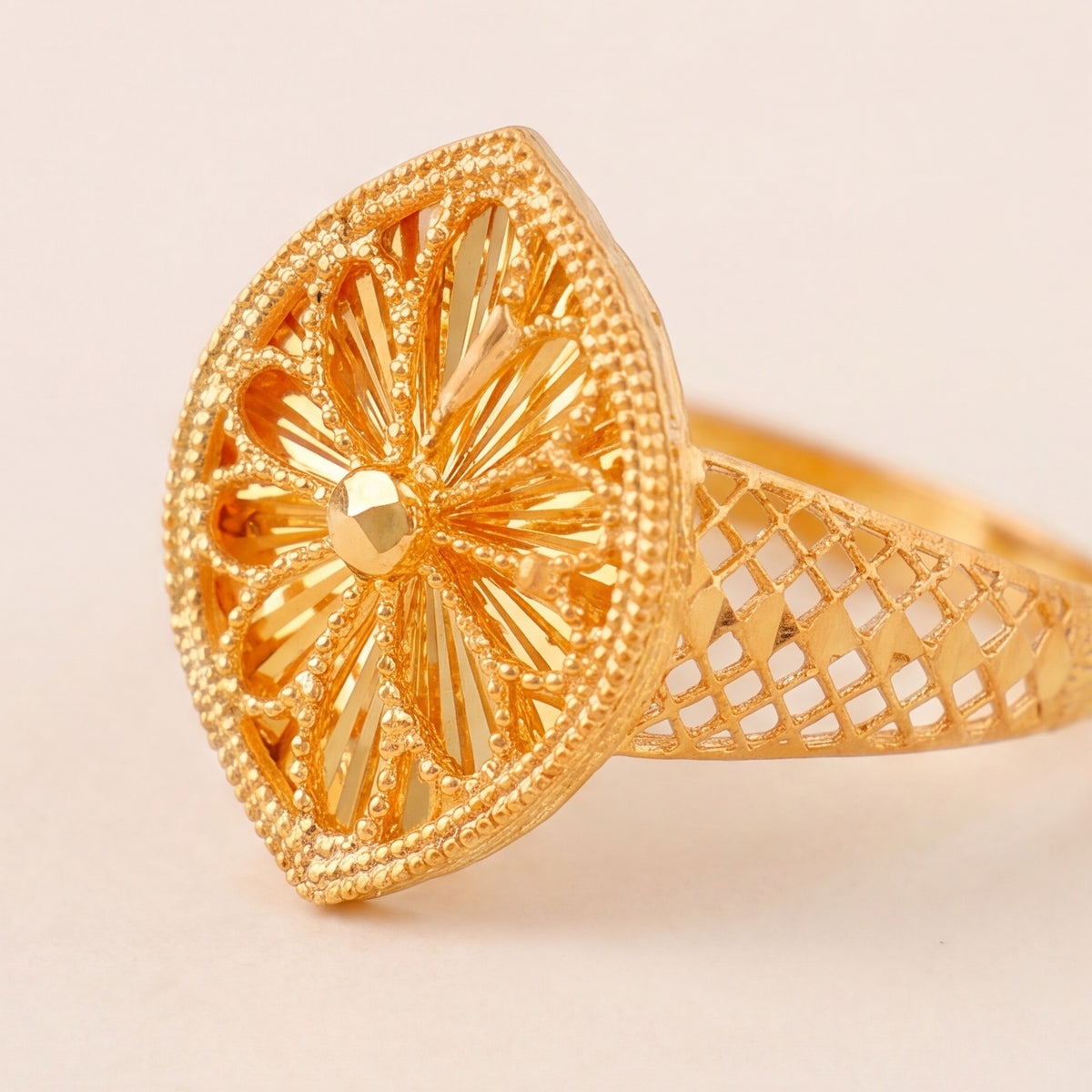 RP Diamond Cut Marquise Ring (D1) design detail