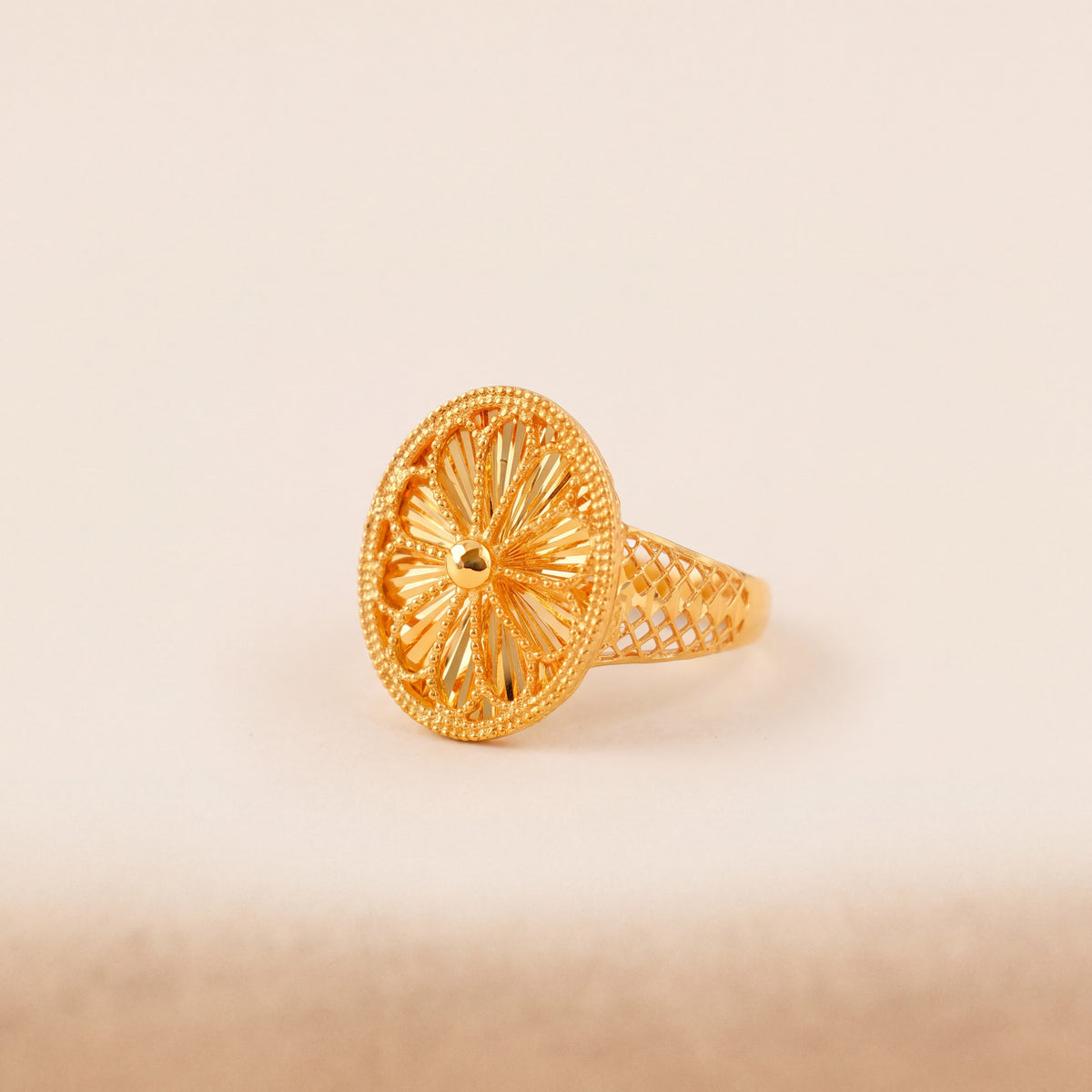 RP Diamond Cut Oval Ring (D1), 925 silver 24K gold plated