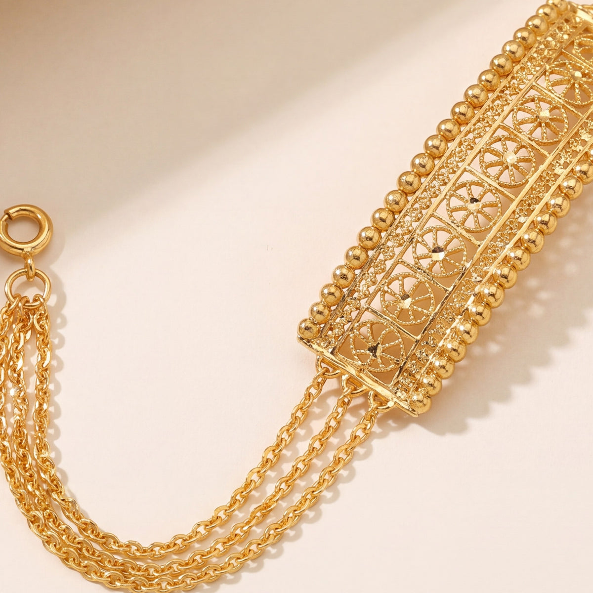 RP Half Curve Bracelet - (Flower) design detail