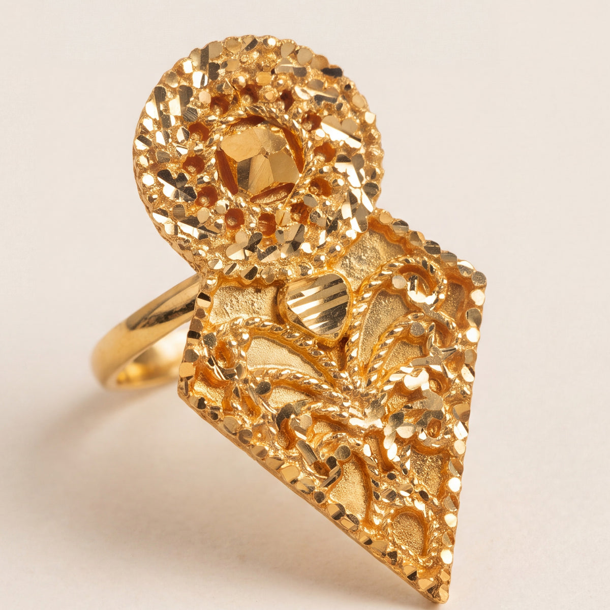 RP Shawahid Ring (D11) design detail