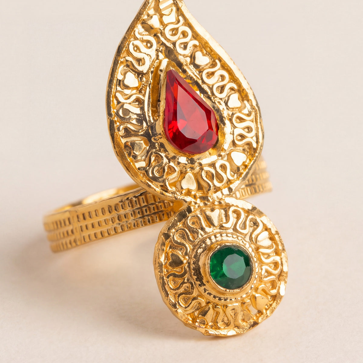 Shawahid Ring (D1) design detail