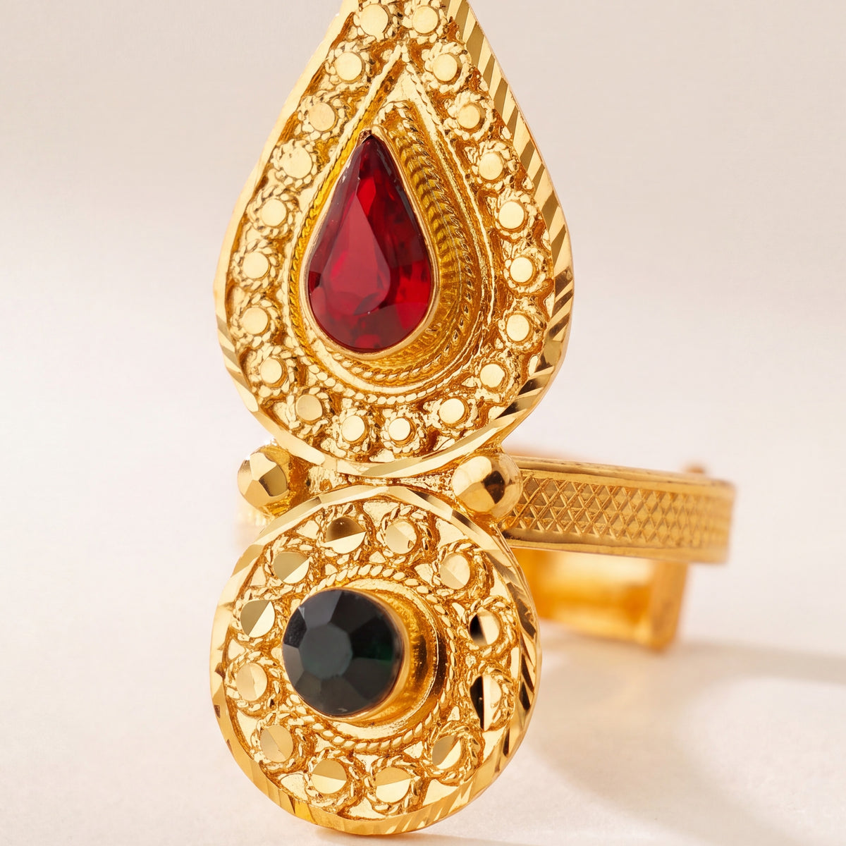 Shawahid Ring (D11) design detail