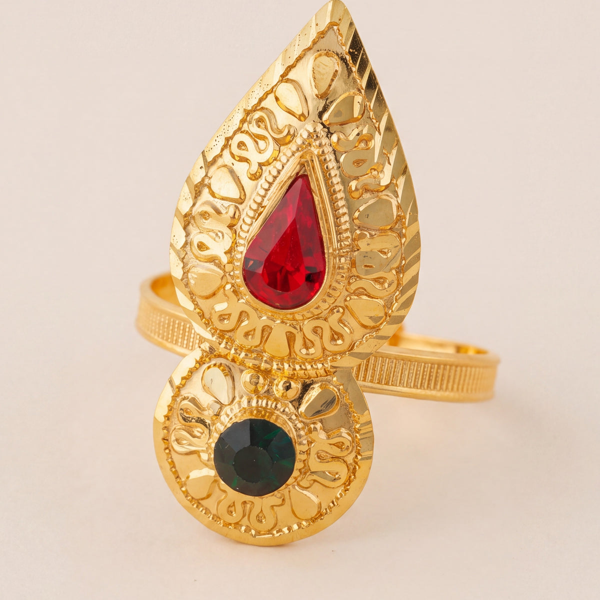 Shawahid Ring (D2) design detail