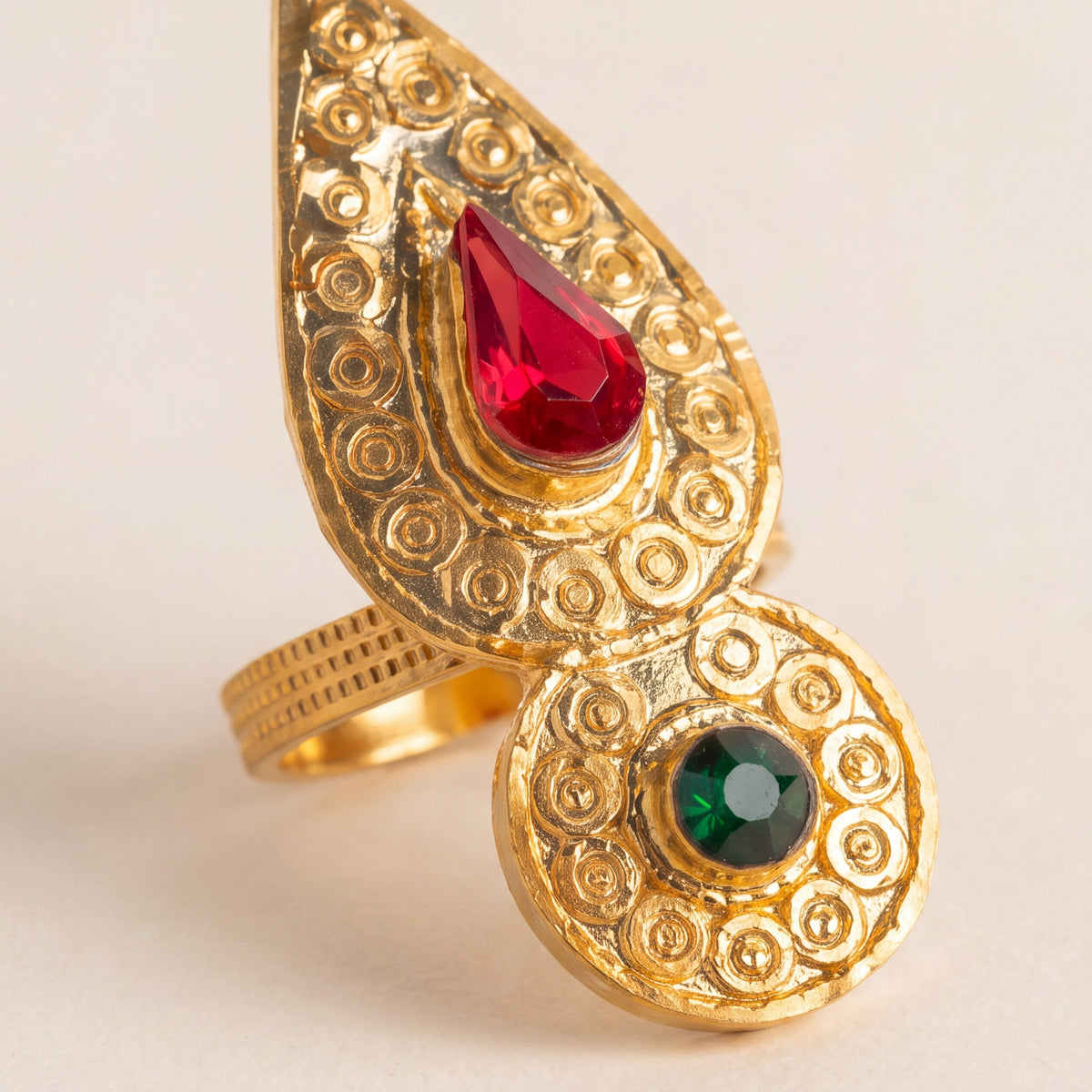 Shawahid Ring (D4) design detail
