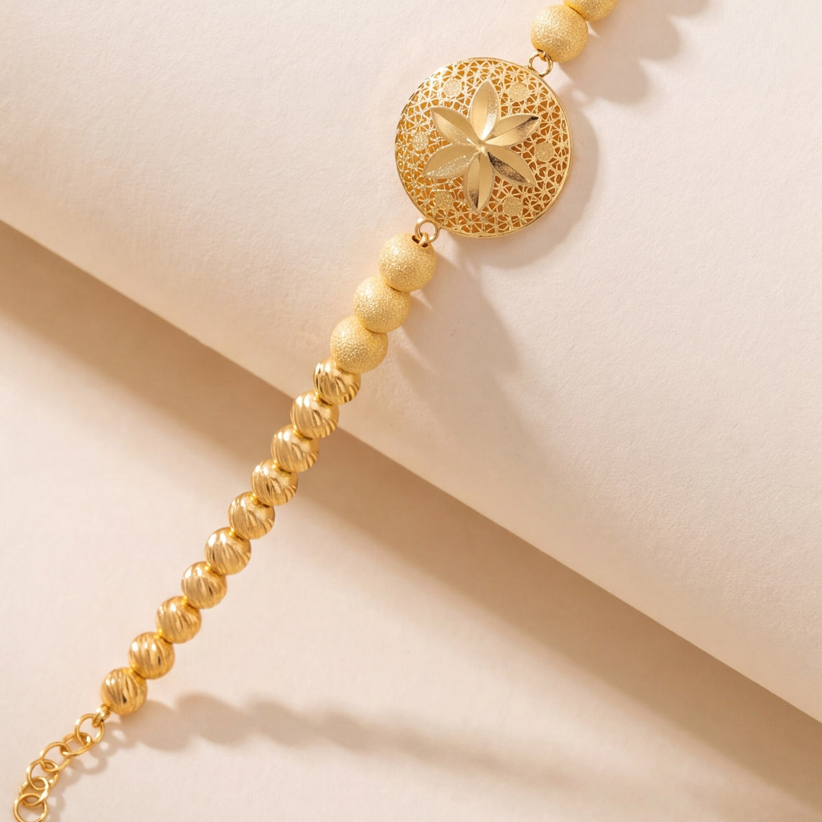 Sphere Bracelet with Beads (D1) design detail