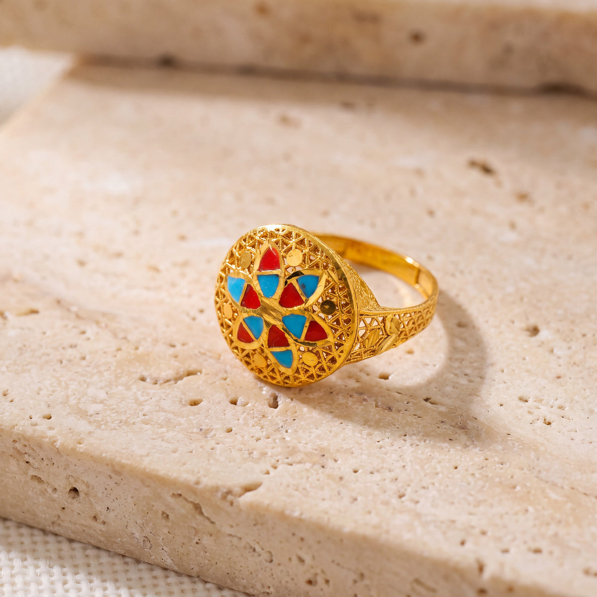 Sphere Rings (D3) on travertine