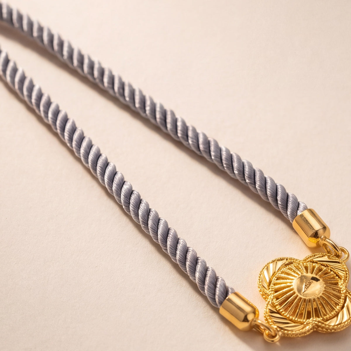 Sunburst Thread Bracelet design detail
