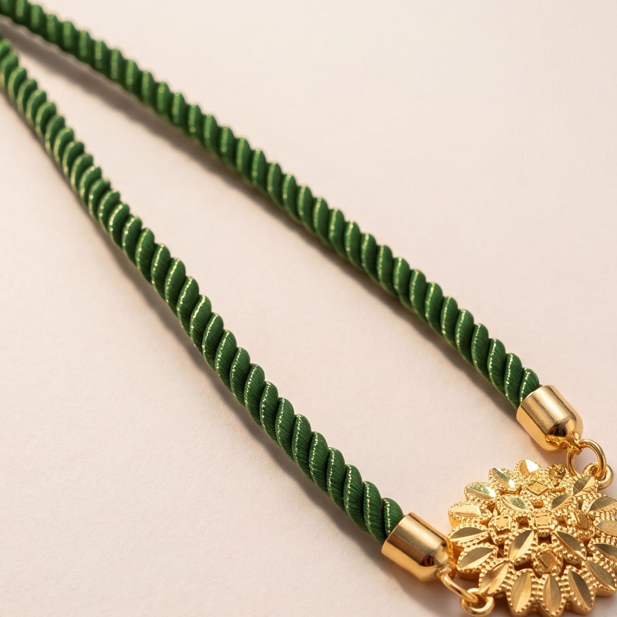 Sunflower Thread Bracelet design detail