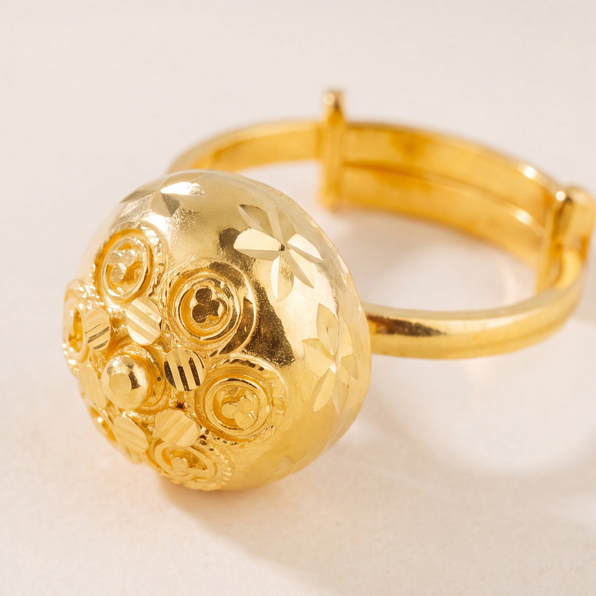 Traditional Casting Ring (D9) design detail