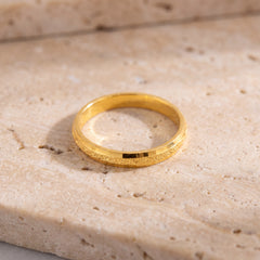 Traditional Haisa (D23) on travertine
