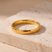 Traditional Haisa (D3) on travertine