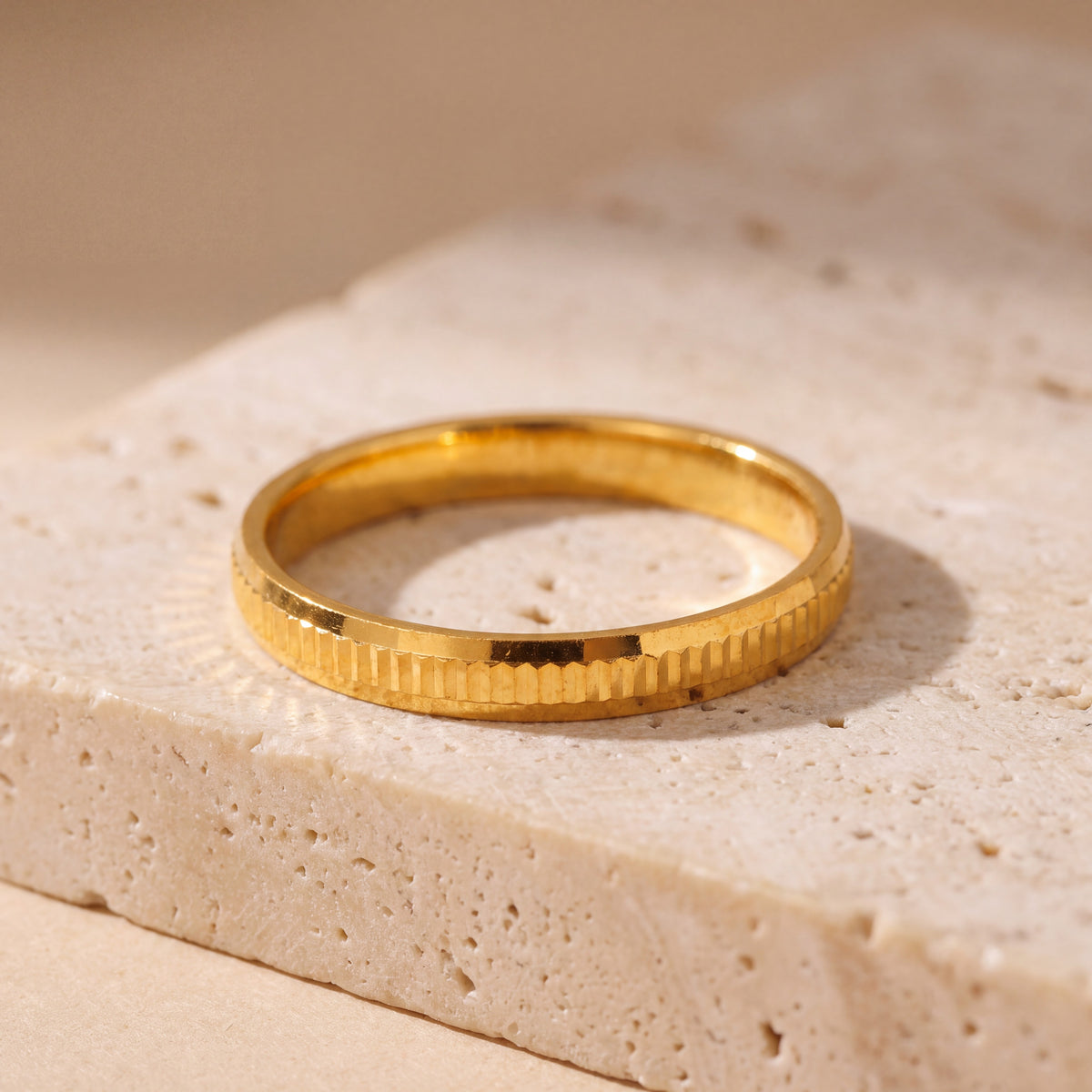 Traditional Haisa (D3) on travertine