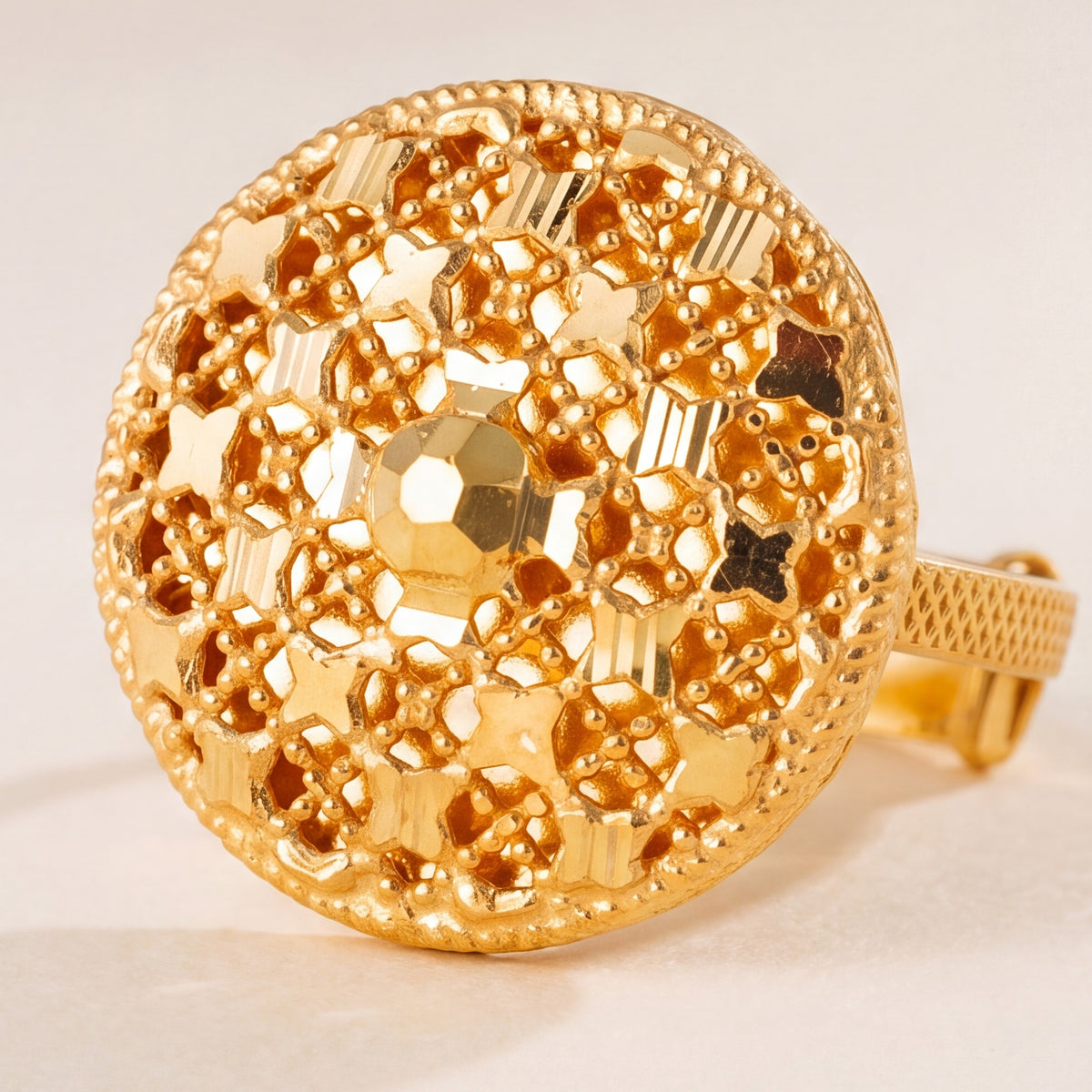 Traditional Ring (121) design detail