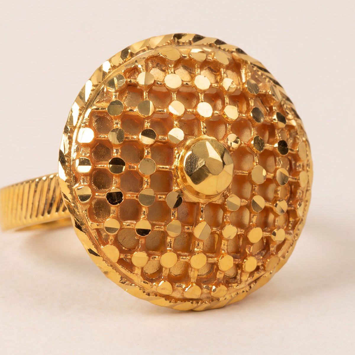 Traditional Ring (124) design detail