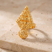 Traditional Ring (134) on travertine