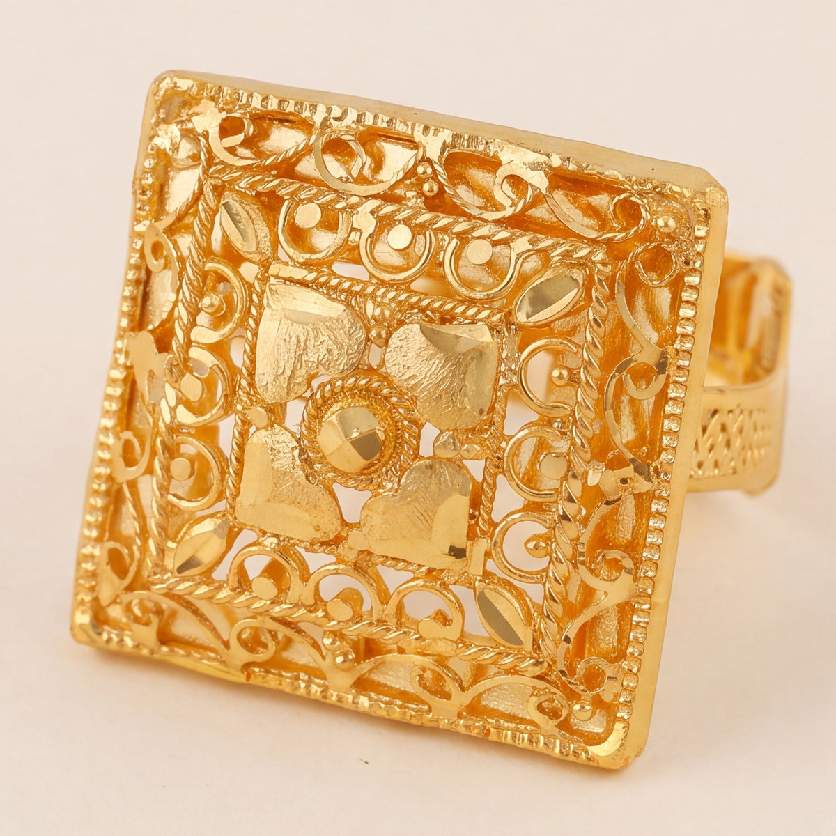 Traditional Ring (151) design detail
