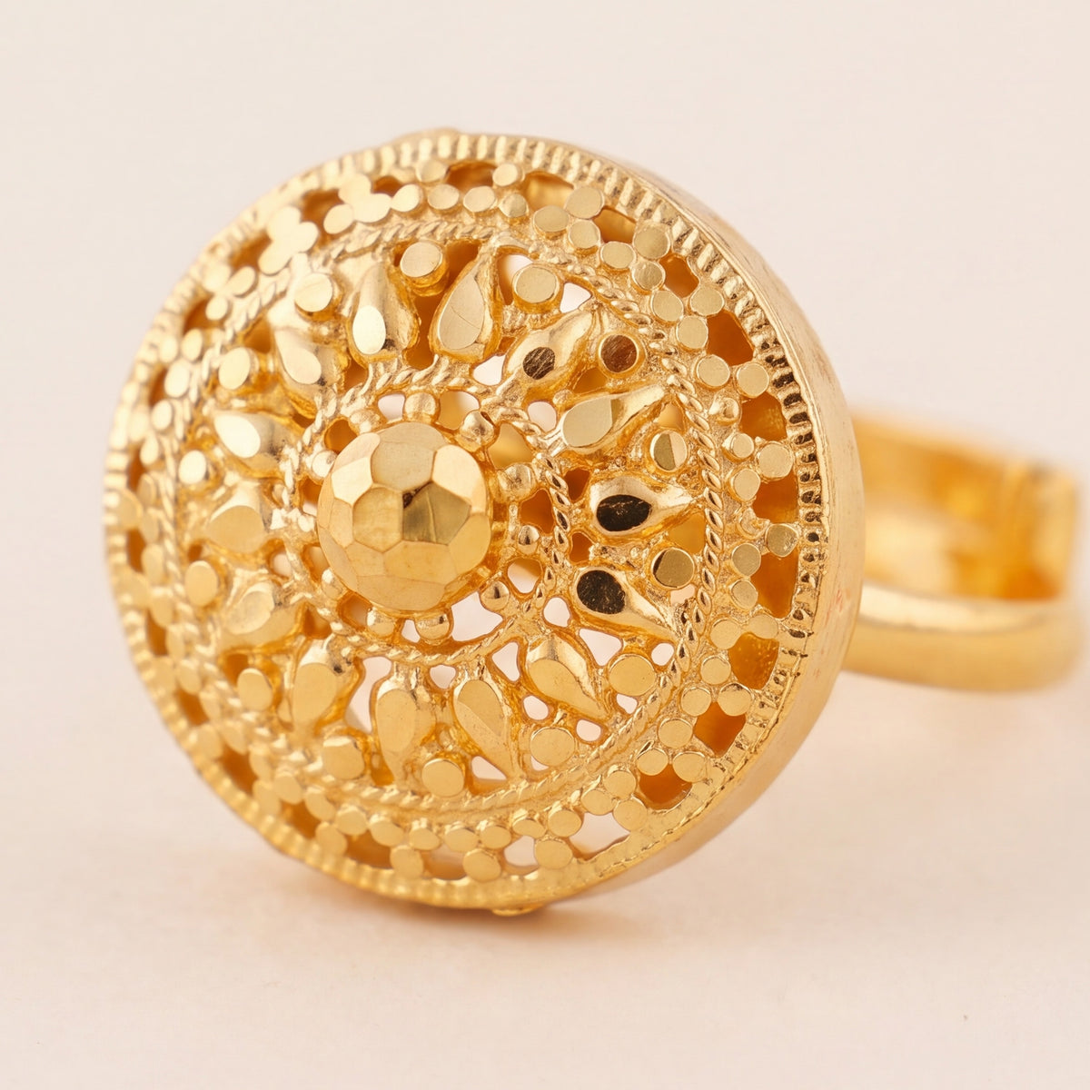 Traditional Ring (154) design detail