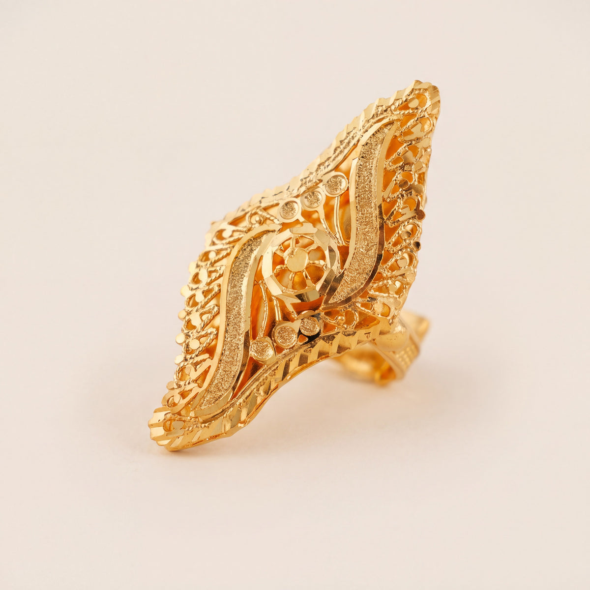 Traditional Ring (158), 925 silver 24K gold plated