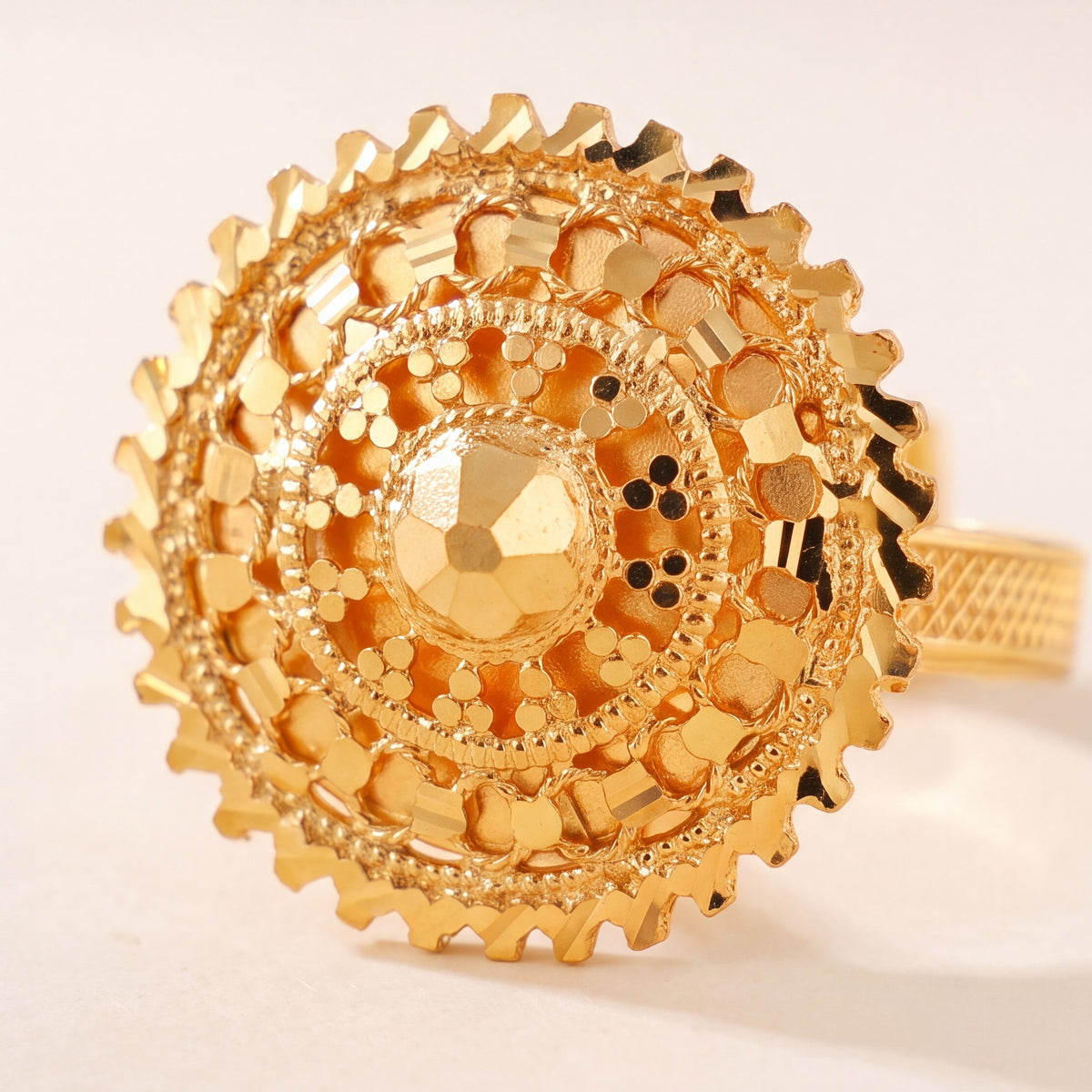 Traditional Ring (159) design detail