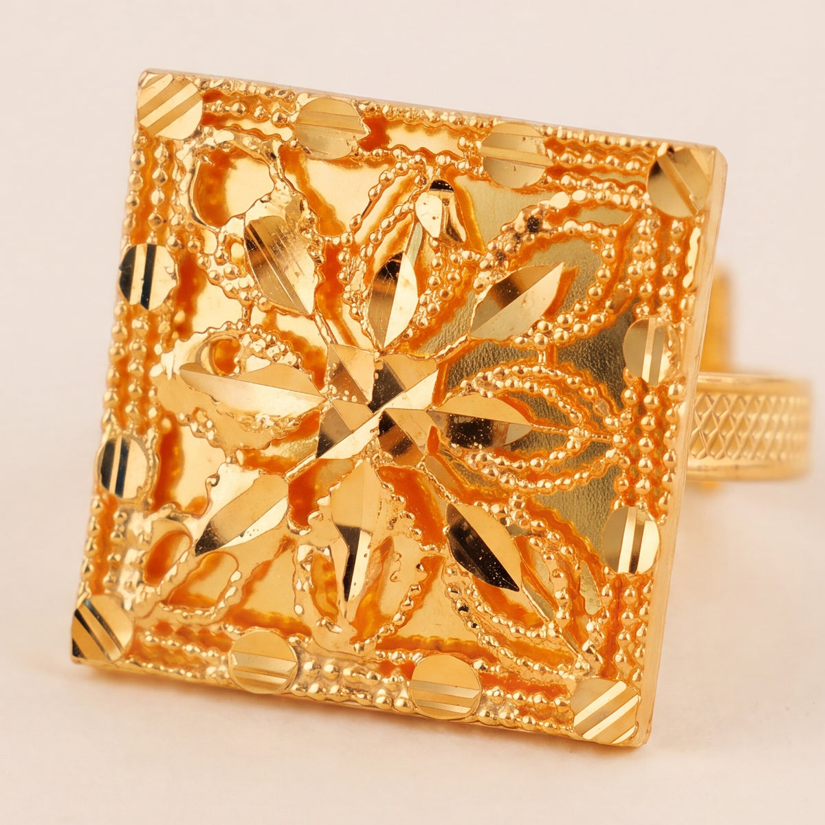 Traditional Ring (161) design detail
