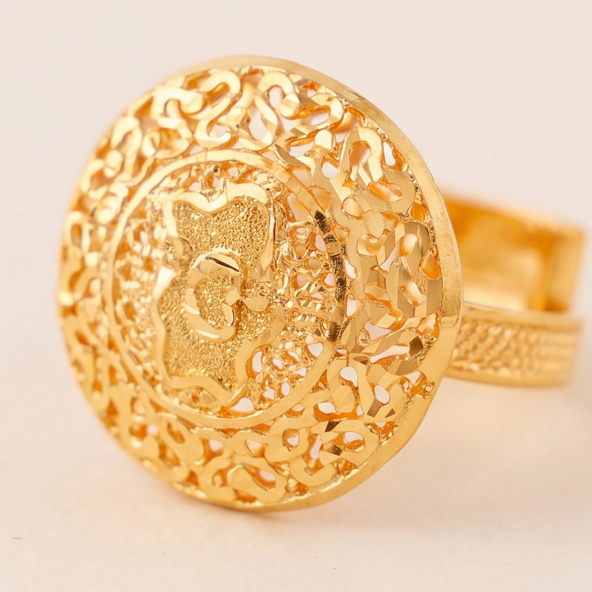 Traditional Ring (171) design detail