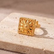 Traditional Ring (D175) on travertine