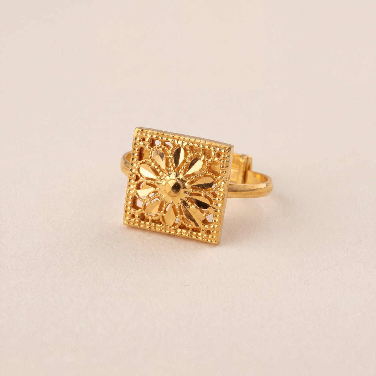 Traditional Ring (D179), 925 silver 24K gold plated