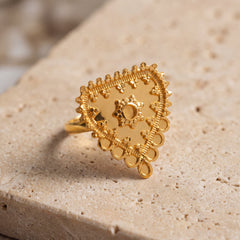 Traditional Ring (D22) on travertine