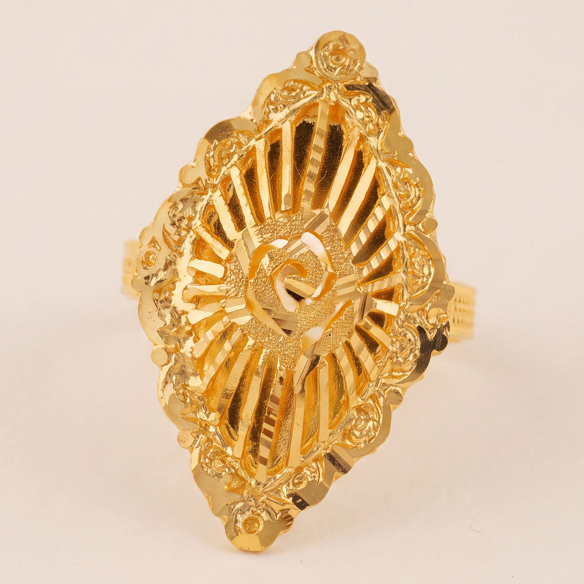 Traditional Ring (D52) design detail