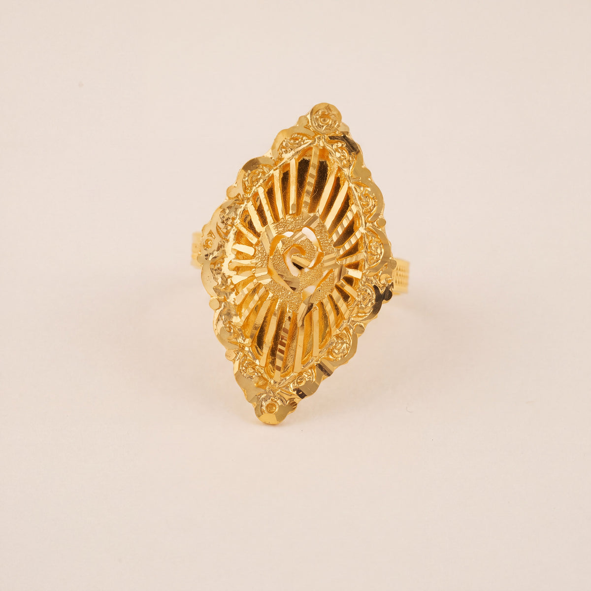 Traditional Ring (D52), 925 silver 24K gold plated