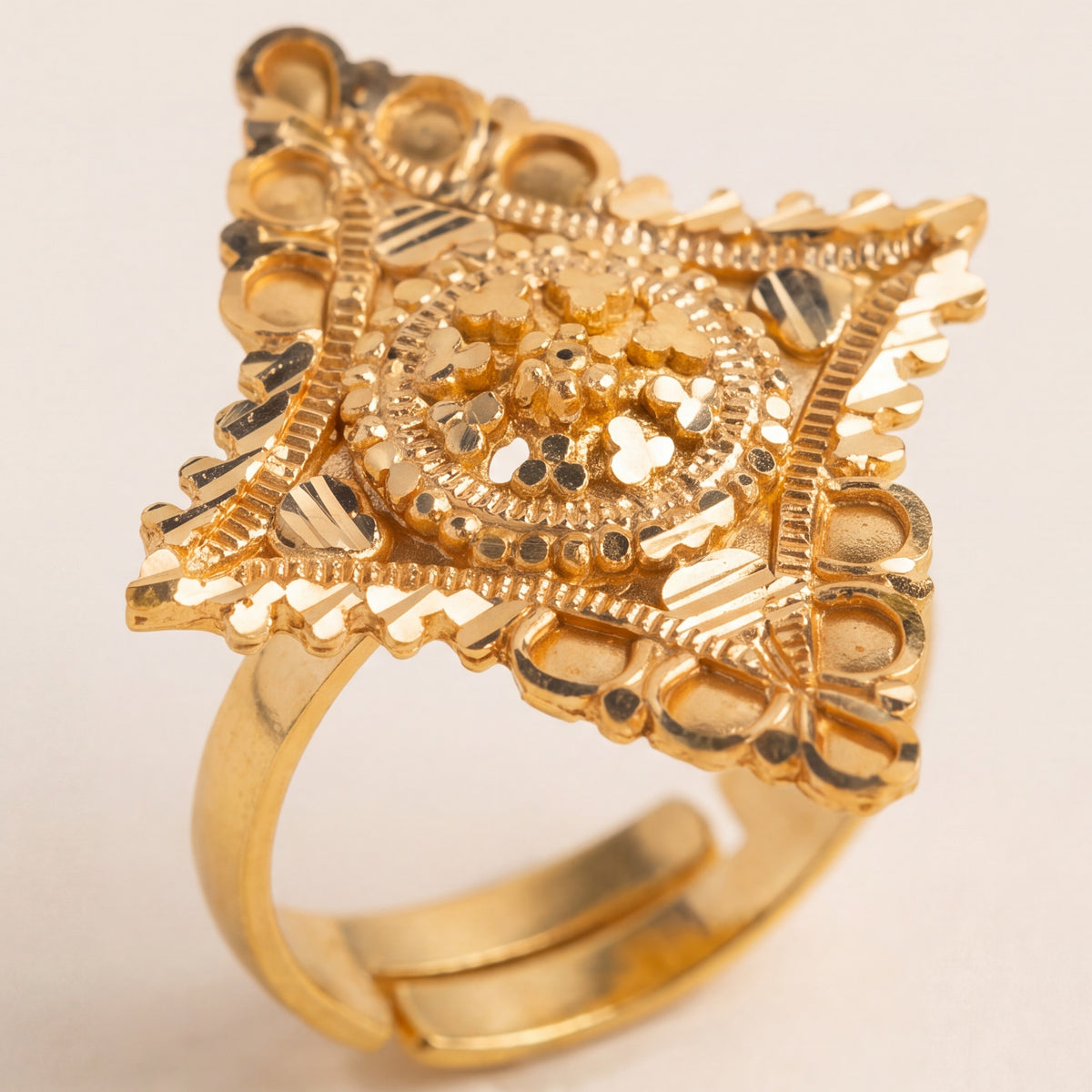 Traditional Ring (D62) design detail