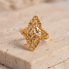 Traditional Ring (D63) on travertine