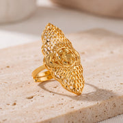 Traditional Ring (D64) on travertine