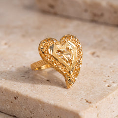 Traditional Ring (D68) on travertine