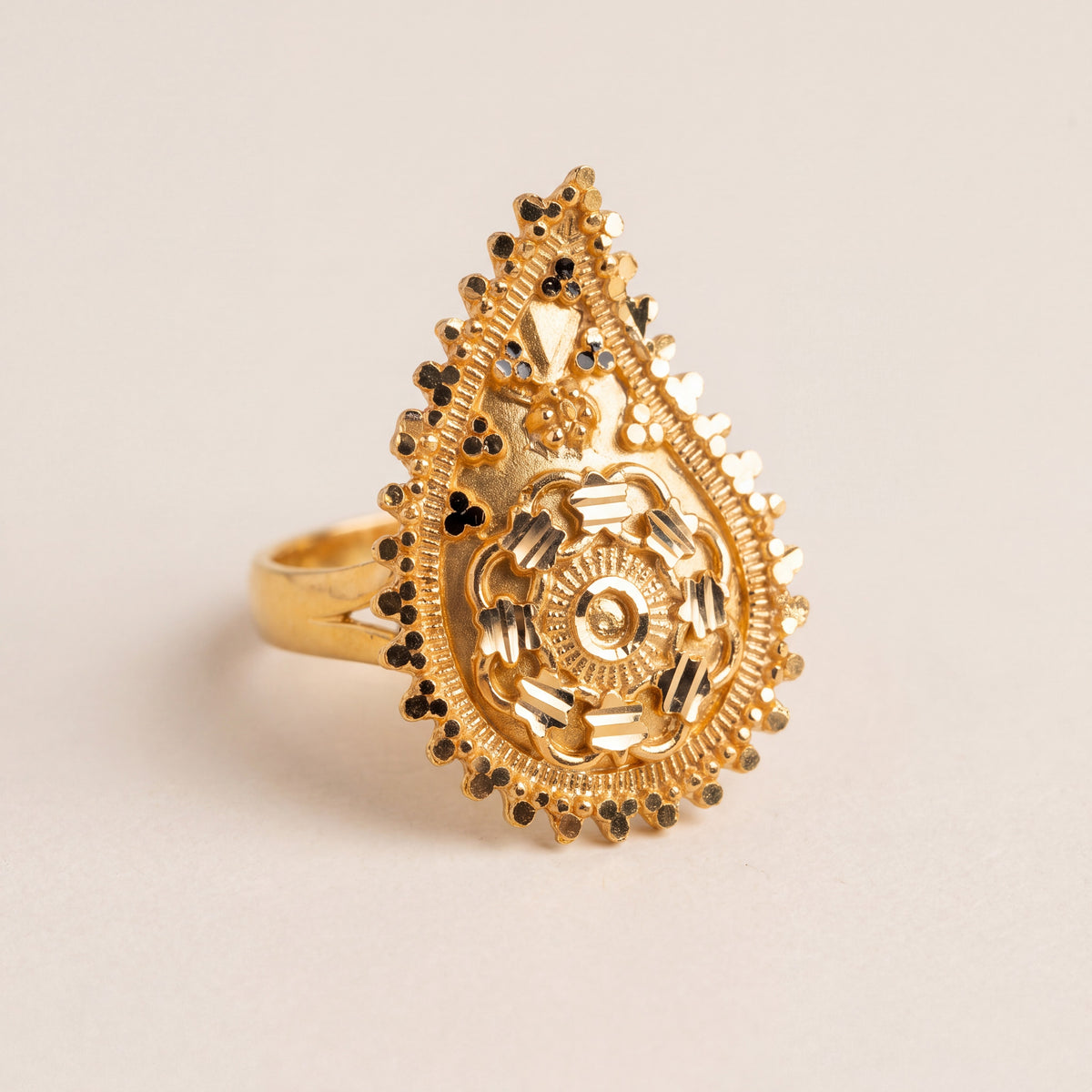 Traditional Ring (D79), 925 silver 24K gold plated