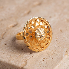 Traditional Ring (D91) on travertine